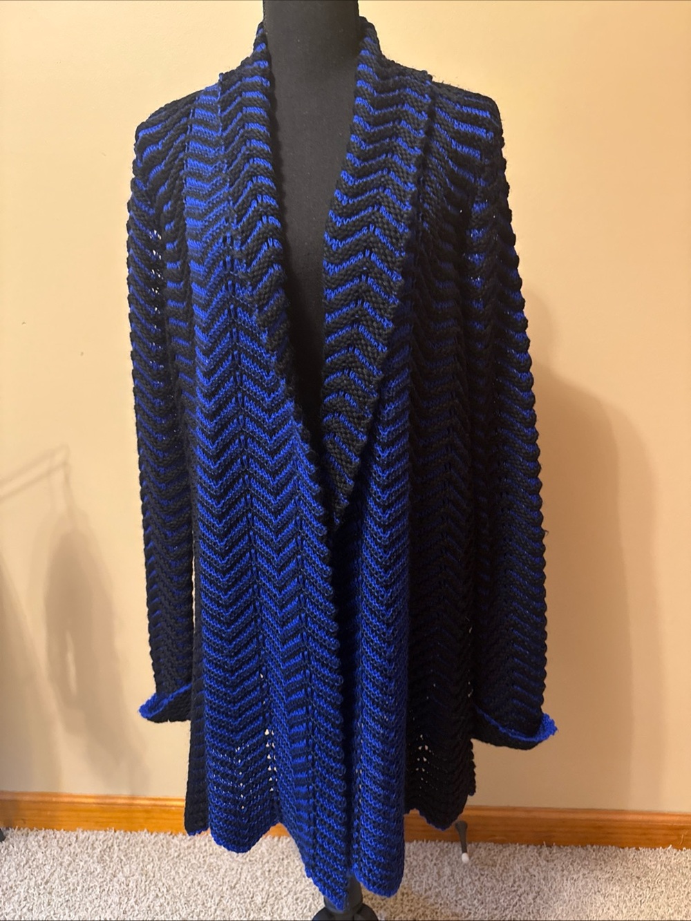 Ella Moss Open-Front Chevron Cardigan in Blue & Black